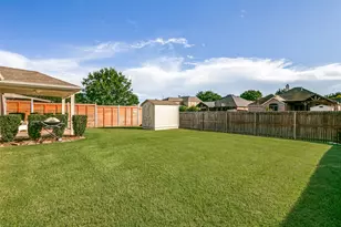5839 Twilight Dr, Grand Prairie, TX 75052 - Photo 23