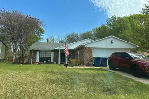 643 Randa Ln, DeSoto, TX 75115 - Photo 1