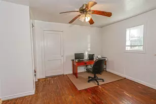 1306 Winn Rd, Bowie, TX 76230 - Photo 7