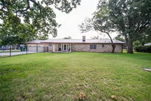 281 Oakridge St, Jacksboro, TX 76458 - Photo 35