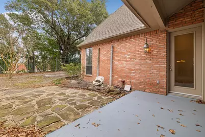 2817 Newburyport Avenue, Garland, TX 75044 - Photo 37