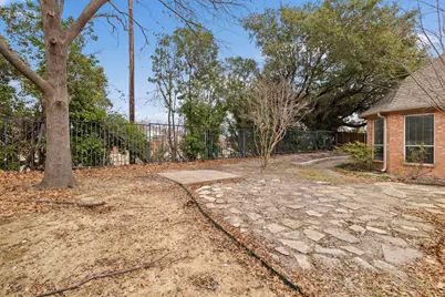 2817 Newburyport Avenue, Garland, TX 75044 - Photo 39