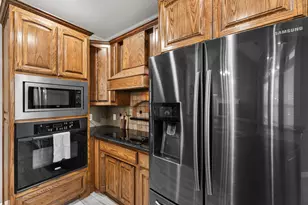 5540 Plata Ln, Benbrook, TX 76126 - Photo 13