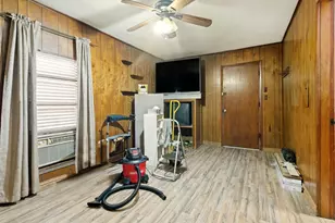 709 Mulkey Ln, Denton, TX 76209 - Photo 9