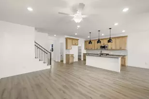 668 Tyronza Dr, Justin, TX 76247 - Photo 9