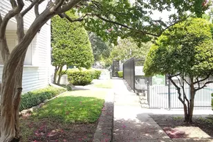 7431 Holly Hill Dr, Dallas, TX 75231 - Photo 27