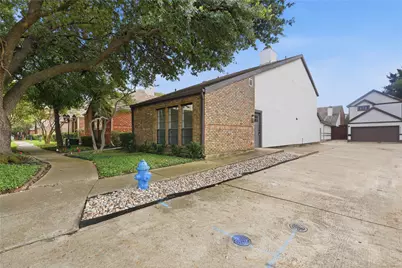 17118 Planters Row, Addison, TX 75001 - Photo 3