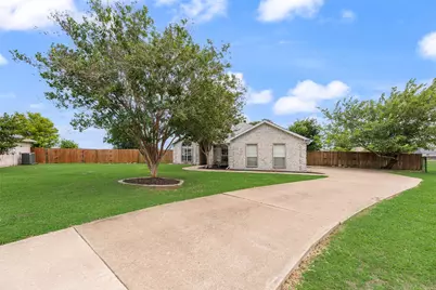 104 Bent Creek Court, Waxahachie, TX 75165 - Photo 1