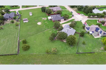 104 Bent Creek Court, Waxahachie, TX 75165 - Photo 35