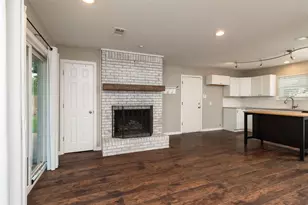 702 Commerce St, Euless, TX 76040 - Photo 15