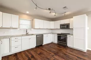 702 Commerce St, Euless, TX 76040 - Photo 19