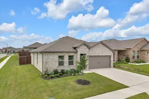 901 De Wit Dr, Fort Worth, TX 76108 - Photo 3