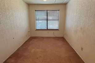1409 Essex Dr, DeSoto, TX 75115 - Photo 13