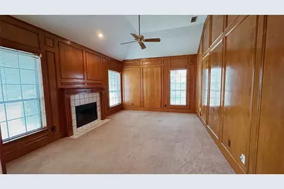 1409 Essex Drive, DeSoto, TX 75115 - Photo 5