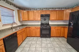 1409 Essex Dr, DeSoto, TX 75115 - Photo 13