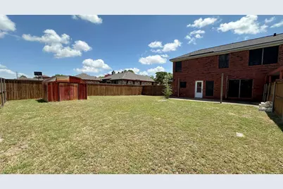 1409 Essex Drive, DeSoto, TX 75115 - Photo 17