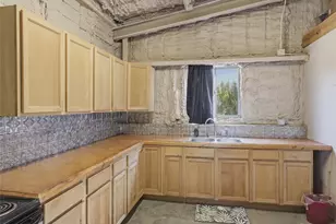 500 County Rd 1300, Lake Creek, TX 75450 - Photo 13