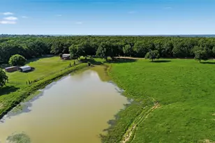 500 County Rd 1300, Lake Creek, TX 75450 - Photo 7