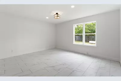 1004 E Georgian Road, Saginaw, TX 76179 - Photo 13