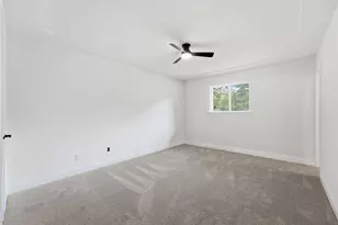 1004 E Georgian Rd, Saginaw, TX 76179 - Photo 19