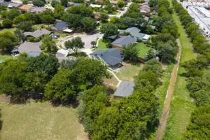 1004 E Georgian Rd, Saginaw, TX 76179 - Photo 29