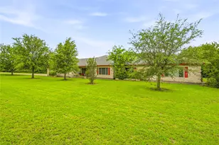118 Pleasant Valley Ln, Weatherford, TX 76087 - Photo 39