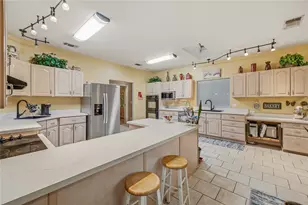 118 Pleasant Valley Ln, Weatherford, TX 76087 - Photo 11