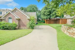 1918 Bridgestone Dr, Corinth, TX 76210 - Photo 29