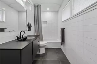 11008 Quail Run St, Dallas, TX 75238 - Photo 17