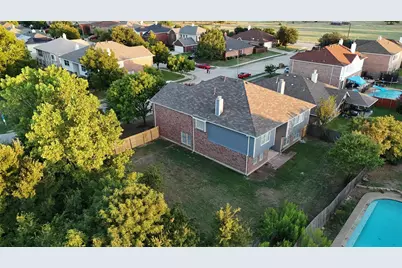 5717 Parkwood Trail, Haltom City, TX 76137 - Photo 15
