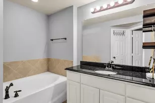 2700 Club Ridge Dr, Lewisville, TX 75067 - Photo 17