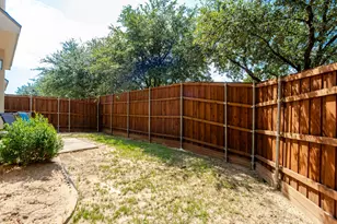 2700 Club Ridge Dr, Lewisville, TX 75067 - Photo 25