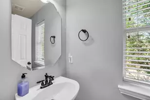 2700 Club Ridge Dr, Lewisville, TX 75067 - Photo 15