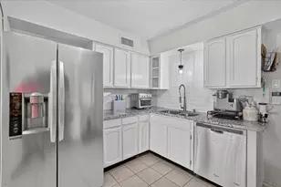 2806 Holy Cross Ln, Garland, TX 75044 - Photo 5