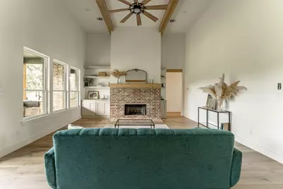 1074 Preserve Street, Weatherford, TX 76085 - Photo 9