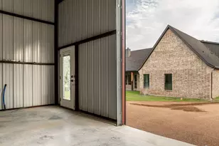 1074 Preserve St, Weatherford, TX 76085 - Photo 37