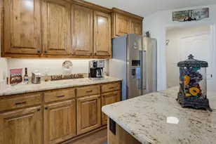 711 Crows Point, Lake Bridgeport, TX 76426 - Photo 19