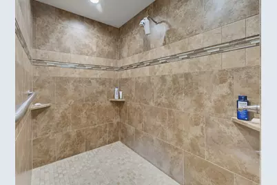 711 Crows Point, Lake Bridgeport, TX 76426 - Photo 25