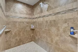711 Crows Point, Lake Bridgeport, TX 76426 - Photo 25