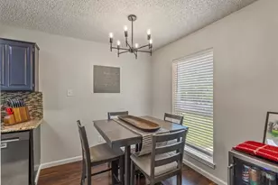 817 Woodhaven Ln, Grand Prairie, TX 75052 - Photo 13