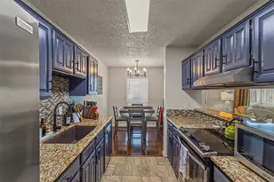 817 Woodhaven Ln, Grand Prairie, TX 75052 - Photo 15