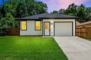 1104 W Elm St, Denison, TX 75020 - Photo 1