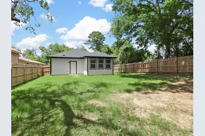 1104 W Elm Street, Denison, TX 75020 - Photo 29