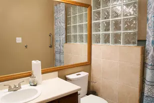 740 Versailles St, Mesquite, TX 75149 - Photo 3