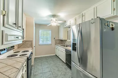 723 Gaywood Drive, Woodway, TX 76712 - Photo 5