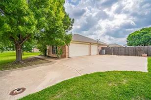 3202 Meandering Way, Granbury, TX 76049 - Photo 33