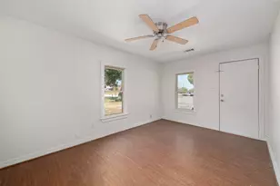 102 San Saba Ave, Benbrook, TX 76126 - Photo 5