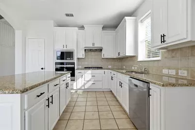 10202 Fairway Vista Drive, Rowlett, TX 75089 - Photo 9