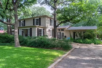 4221 Kenwood Court, Fort Worth, TX 76103 - Photo 3