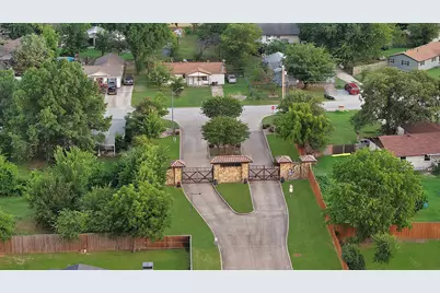 209 Familia Court, Azle, TX 76020 - Photo 9